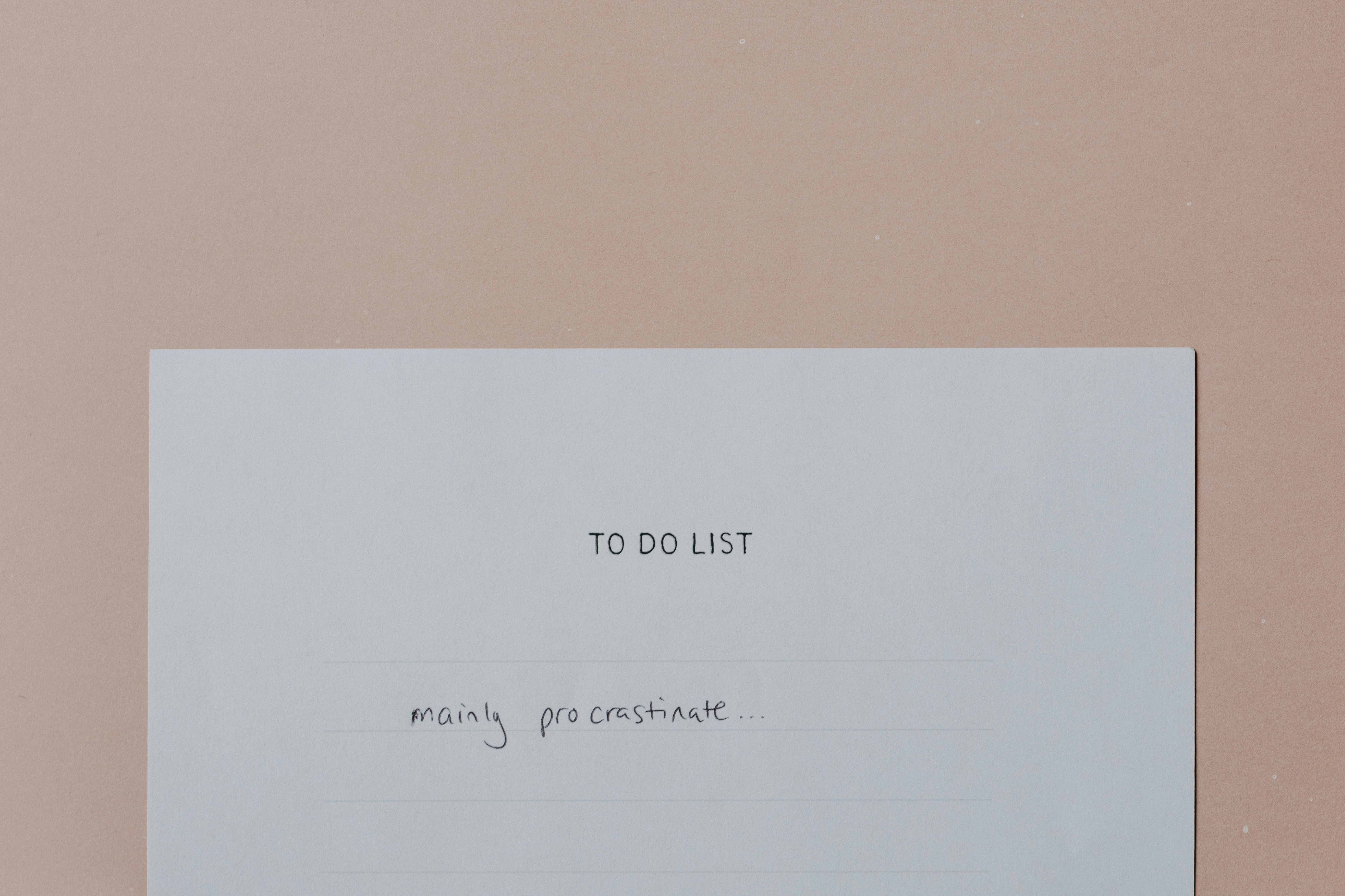 Understanding the 6 Signs of Chronic Procrastination and How to Overcome It